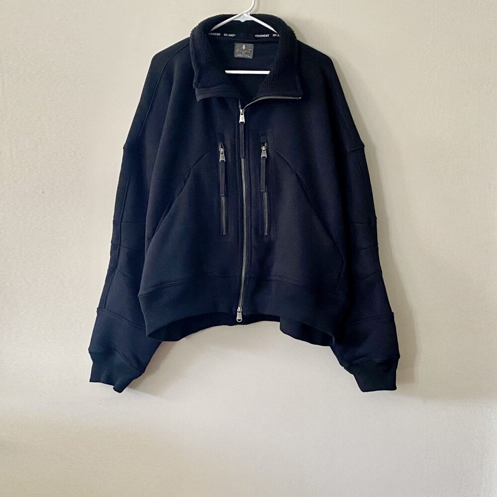 Free People Movement A Cut Above Zip-Up NWOT - Picture 4 of 8